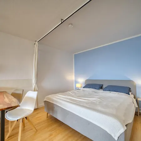 - Haus L, App 0l0606 Appartement *